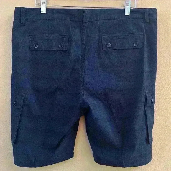 John Varvatos Blue Plaid Cargo Shorts Men’s Size 38 EUC! - Picture 4 of 6